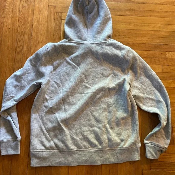 Disney Amazon Essential sweatshirt - Picture 6 of 6